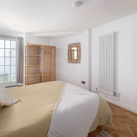 Spacious Apartment - 5 Minutes Walk To Bath Abbey Zewnętrze zdjęcie