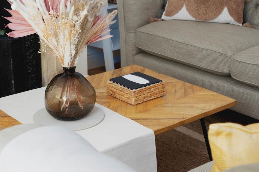 Spacious Apartment - 5 Minutes Walk To Bath Abbey Zewnętrze zdjęcie