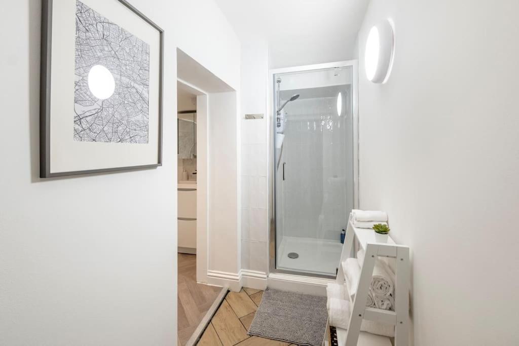 Spacious Apartment - 5 Minutes Walk To Bath Abbey Zewnętrze zdjęcie