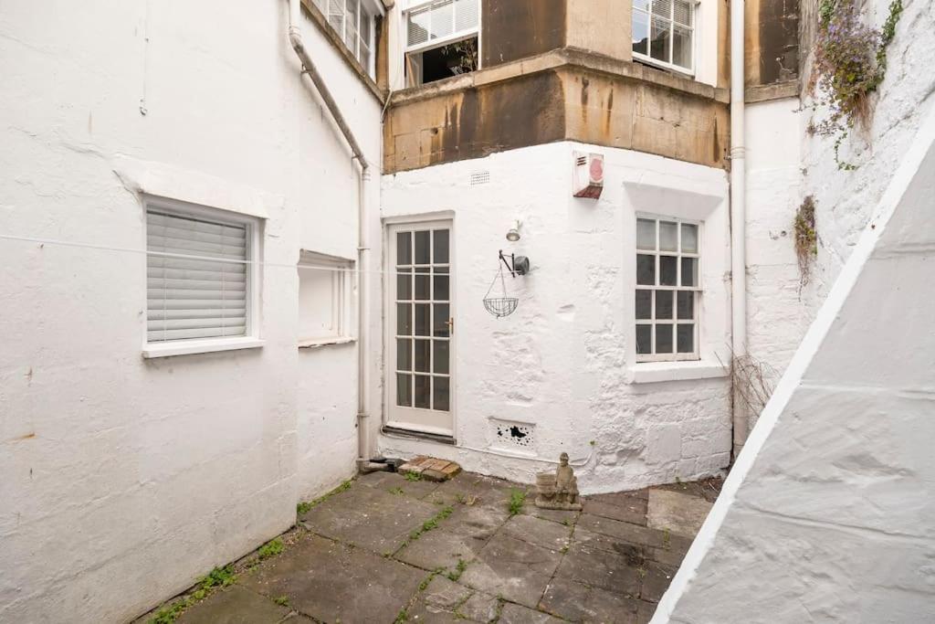 Spacious Apartment - 5 Minutes Walk To Bath Abbey Zewnętrze zdjęcie
