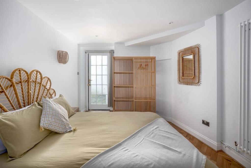 Spacious Apartment - 5 Minutes Walk To Bath Abbey Zewnętrze zdjęcie