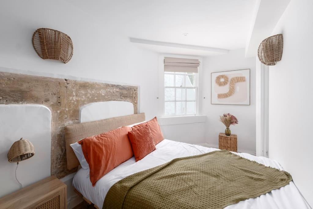 Spacious Apartment - 5 Minutes Walk To Bath Abbey Zewnętrze zdjęcie