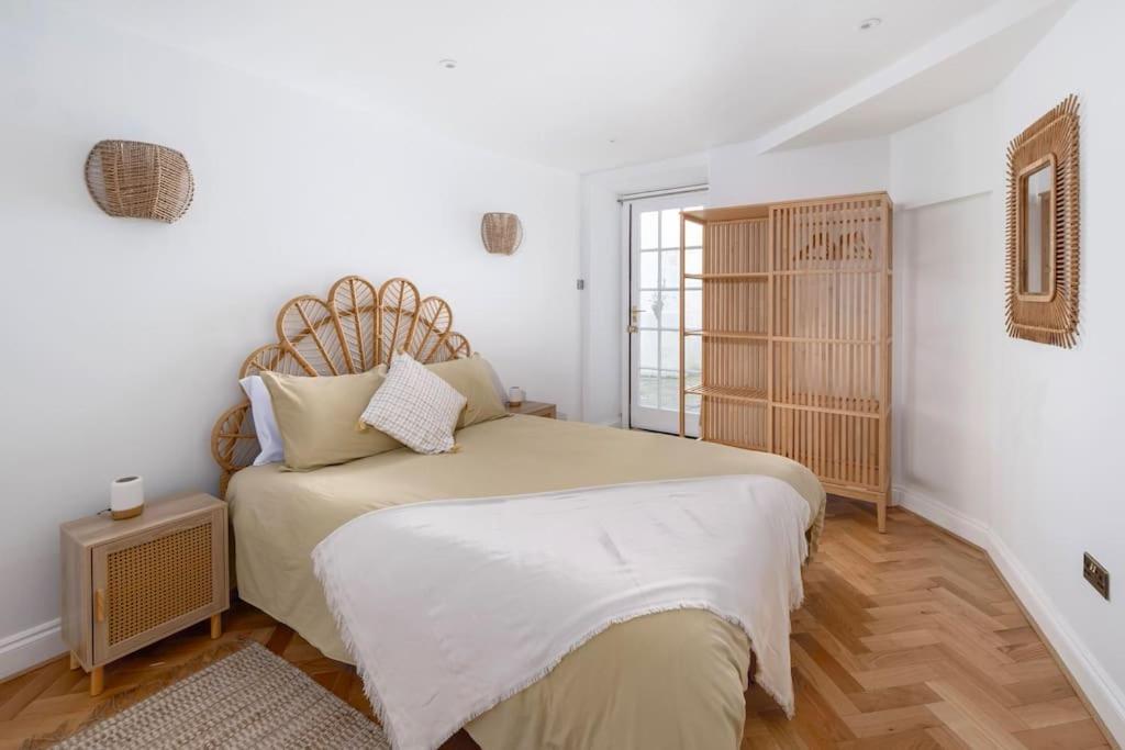 Spacious Apartment - 5 Minutes Walk To Bath Abbey Zewnętrze zdjęcie